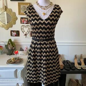 Candies black gold chevron